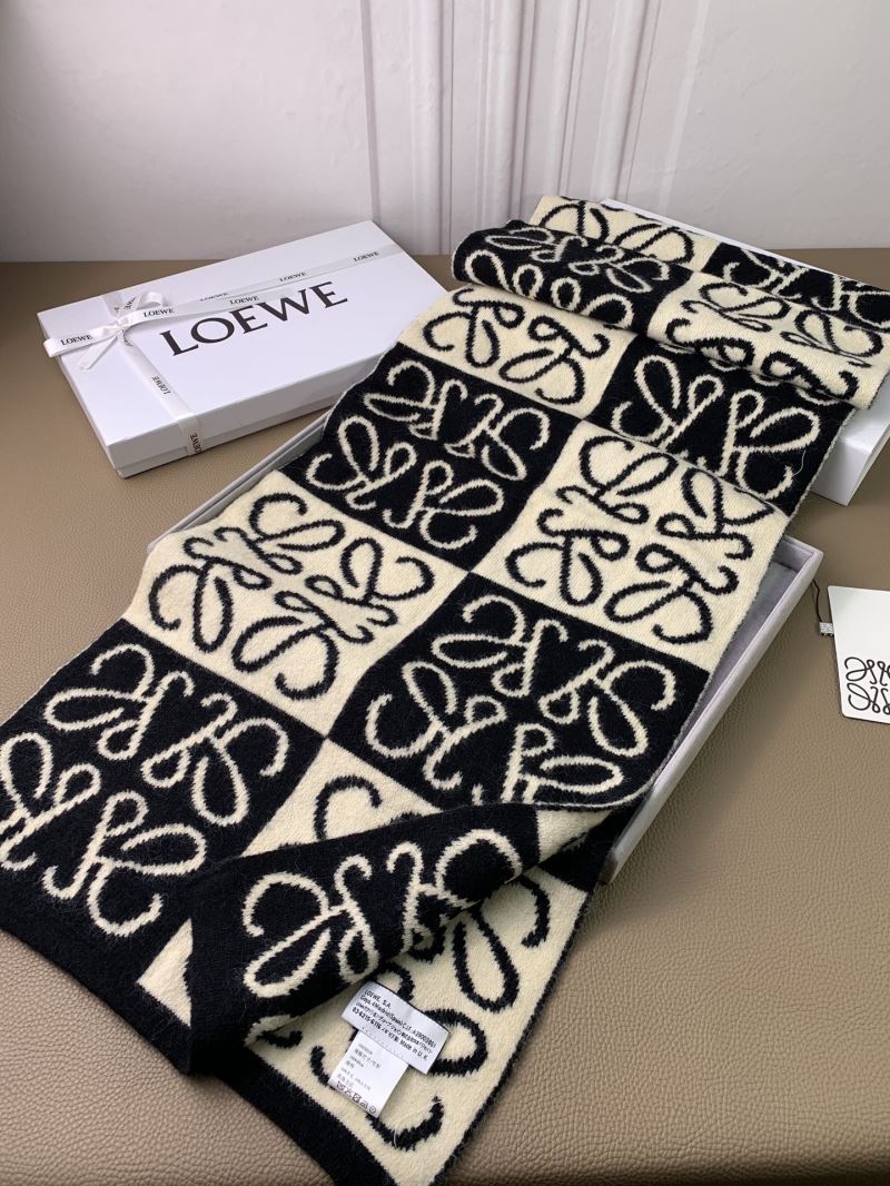 Loewe Scarf